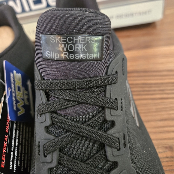 Skechers Women's Work Squad SR Slip On Black Shoes #77222W WIDE Size 9 - Picture 7 of 13